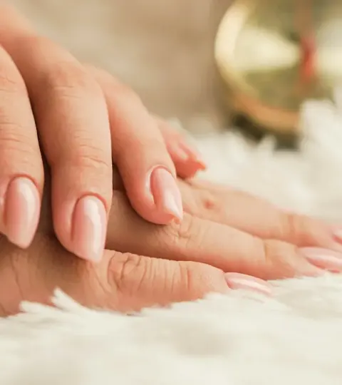 Soft neutral nails — reference photograph